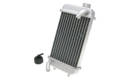 Radiator met radiatordeksel Radiator met radiatordeksel